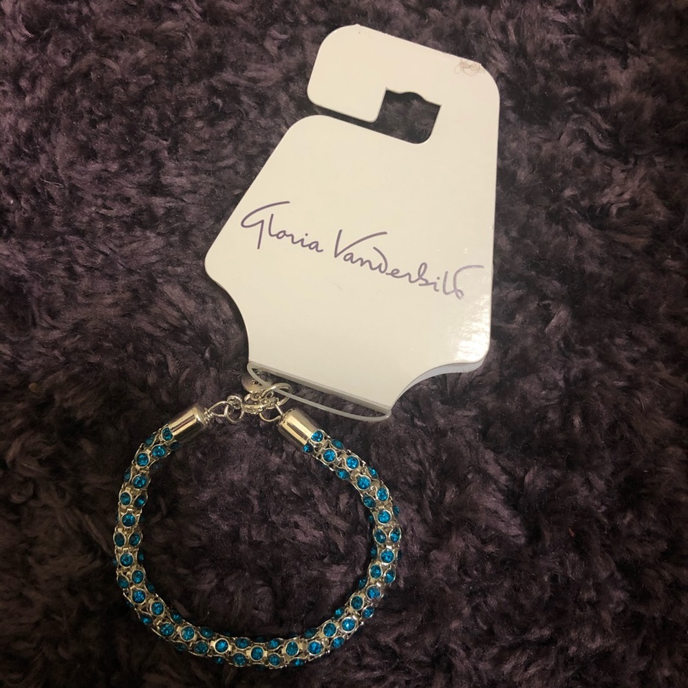 Gloria Vanderbilt Blue and Silver Stone Bracelet